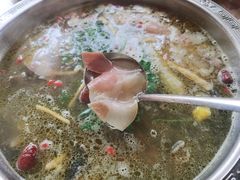 -乙丙丁正宗昭通天麻火腿鸡(总店)