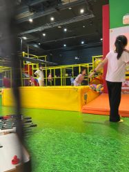 -蹦蹦跳跳(新奥购物中心店)