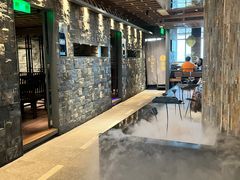 -湊湊火锅·茶憩(南京东路悦荟店)