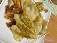 -肥叔锅贴(港澳广场店)