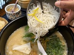-银米·云南传统过桥米线(双廊黑金冠店)