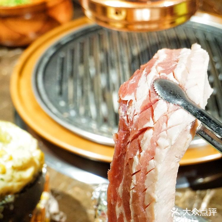 魔都新晋网红烤肉店🔥超可爱的juju冰沙烧酒