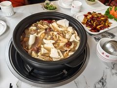 -原林野山菌火锅·炒菌(关上野生菌一条街店)