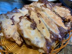 肉三鲜锅贴-阿洪锅贴王(小吃城店)