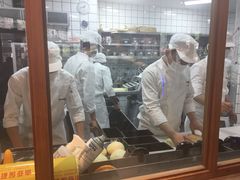 -Dough&Joe团憩(瑞虹天地月亮湾店)