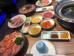 -明洞阿姨·韩式酱蟹烤肉·创意料理(三元桥店)