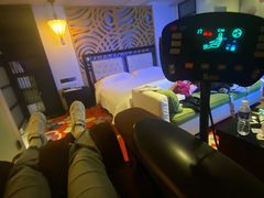 -喜鹊愉家酒店(郑州曼哈顿博览中心地铁站店)