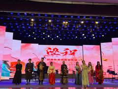 -南风大剧院莎梦二人转剧场