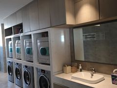 -榆林榆阳西路火车站亚朵酒店