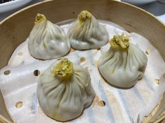 蟹粉小笼包-新吉士·上海菜(浦东LCM置汇旭辉店)