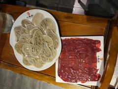 -小牛叔鲜切牛肉·火锅·烤肉自助(公济桥路店)