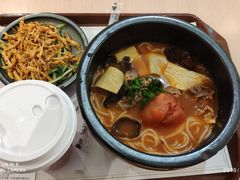 -蒙自源米线大王(东站店)