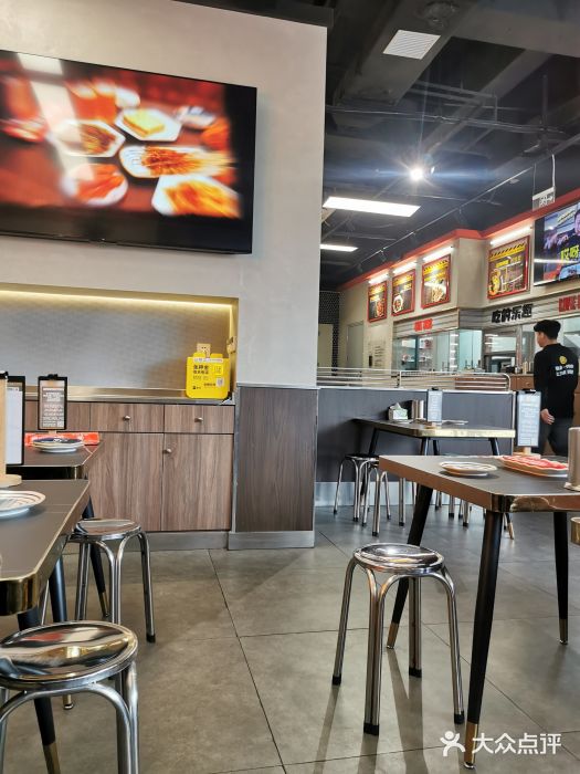 许哥东北烧烤·铁丳烤串·宫后夹肉(繁花中心店)图片