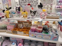 -三丽鸥(北京荟聚店)