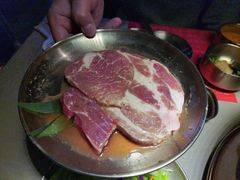 秘制猪排-西塔老太太泥炉烤肉(温州首店万象城黑金店)