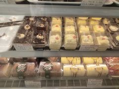 -红宝石·鲜奶小方·海派西点房(南丹店)