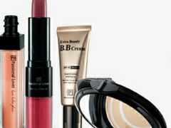 -蓝月摄影化妆美容学校