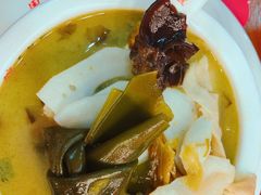 -周鱼小馆石锅酸菜鱼(活力汇店)