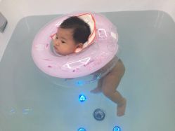 点击看大图 -Pony Baby宝尼婴幼儿游泳SPA馆