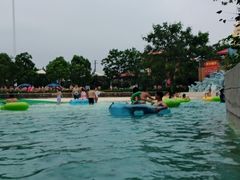 -汤山欢乐水世界