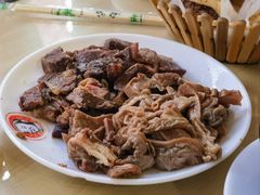 -闫家驴肉老店(华电一校店)
