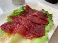 铺盖嫩牛肉-墨居上隐·院子里火锅(峨眉店)