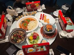 -江上荟·创意中国菜(绿地缤纷城店)