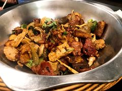 -愉肴麻辣香锅(中北镇店)