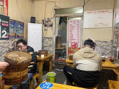 大堂-叁益灌汤包(大润发店)