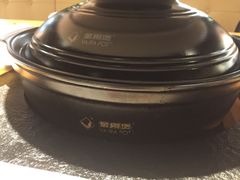 -洪氏嗨捞·广东猪肚鸡·椰子鸡火锅(西咸万象城店)
