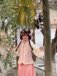 -一揽芳华汉服旗袍体验馆(拙政园店)