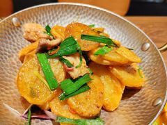 -隔壁老王·家常云南菜(皇冠店)