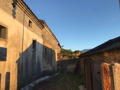 -皇思扬古围村