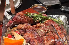 Black Angus Tomahawk Steak
