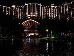 -三亚湾海居铂尔曼度假酒店