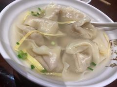 刀鱼馄饨-老半斋(福州路店)
