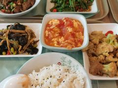 -老乡鸡(上海白玉兰广场店)