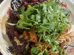 半肚半肉面-旺泉餐饮店·清真牛肉面馆