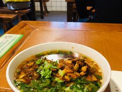 -矮子粉店1985·长沙米粉(湘春路店)