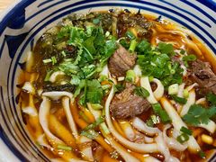 老坛酸菜牛肉面-老九圆山西面馆(CBD店)