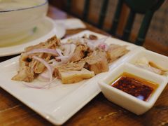 手抓羊排-清真·玛丽亚新疆菜主题餐厅(浙江中路店)