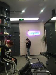 点击看大图 大厅-愉己冥想·护发专门店