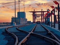 -北戴河碧螺塔海上酒吧公园