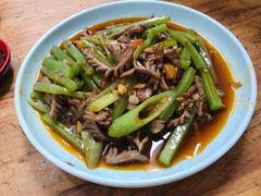 -雷祖芳老妈蹄花店