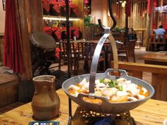 -老滇山寨•云南特色菜•地方菜•民族风情歌舞表演(金碧店)