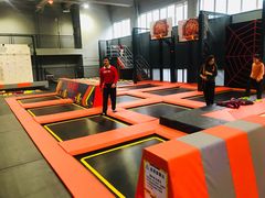 -嗨翻Hi-Fun竞技主题乐园·蹦床亲子生日轰趴(国光1937店)