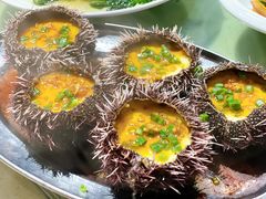 -三亚火车头万人海鲜广场