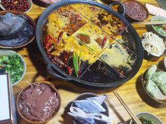 -正南齊北重庆老火锅(光华村直营店)