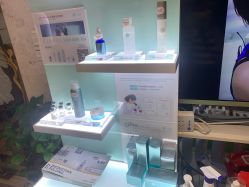 -咪咪专业脱毛连锁机构