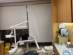 -上海仁爱医院口腔科 · 种植